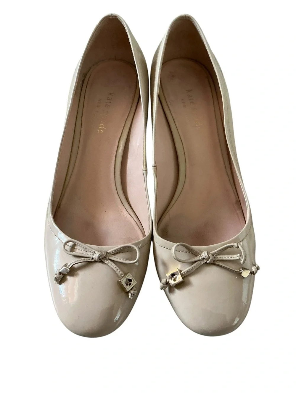 Kate spade Bev Bow pumps nude patent leather block mid heel size 7.5